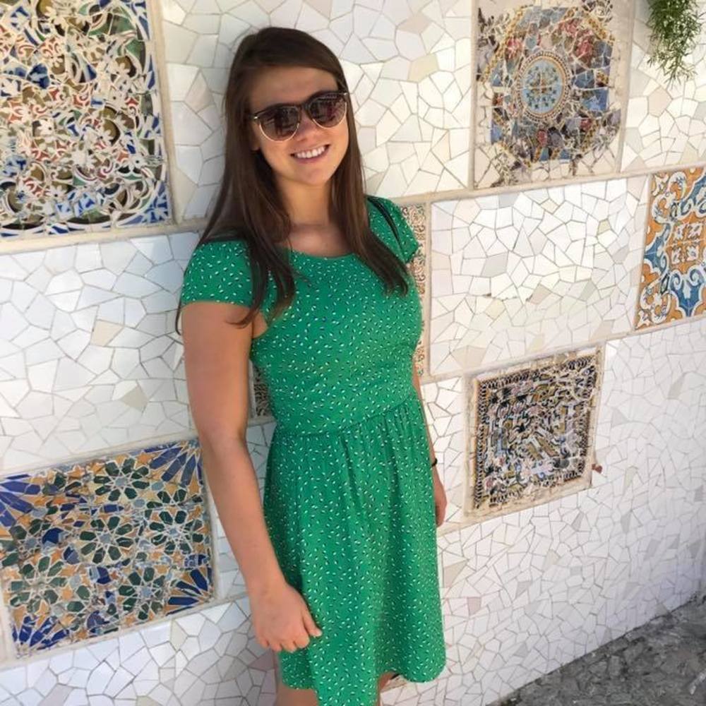 Meet your Posher, Courtney